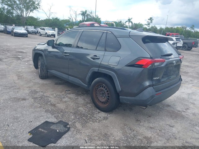 2020 Toyota Rav4 Le მანქანა იყიდება აუქციონზე, vin: JTMH1RFV2LD045915, აუქციონის ნომერი: 46180802