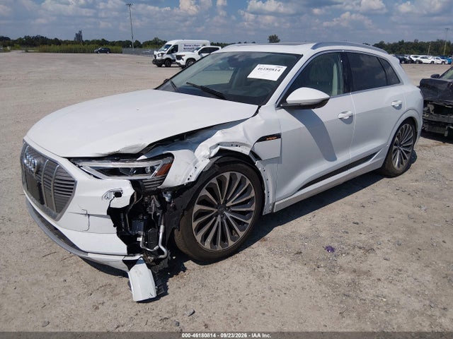 Audi E-tron Premium Plus 2019 WA1VABGE3KB021409 Image 2
