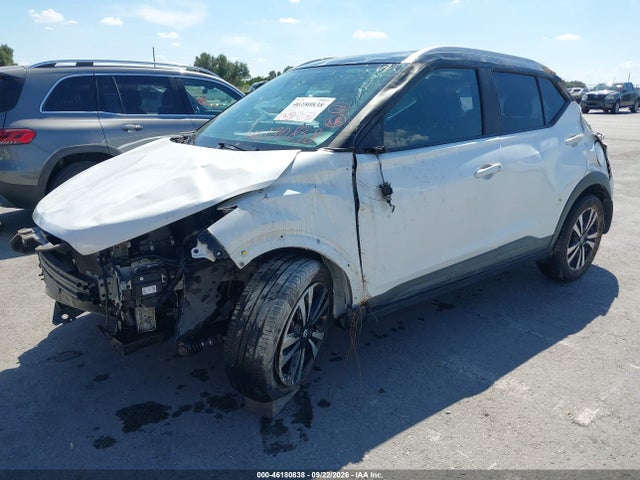 Nissan KICKS SV 2018 3N1CP5CU8JL516232 Image 2