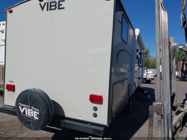 Forest River Vibe 2017 4X4TVBC22H4107573 Image 4