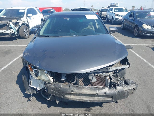 4T1BF1FK0EU467274 Toyota CAMRY SE