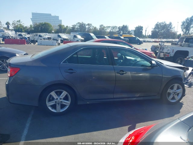 4T1BF1FK0EU467274 Toyota CAMRY SE