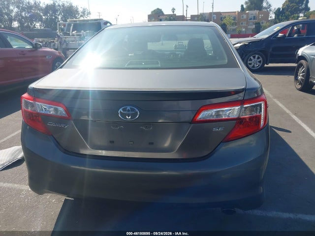 4T1BF1FK0EU467274 Toyota CAMRY SE