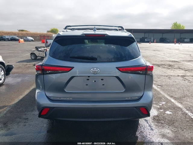 Toyota Highlander Xle 2023 5TDKDRBH7PS017082 Image 15