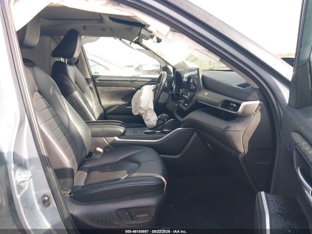 Toyota Highlander Xle 2023 5TDKDRBH7PS017082 Image 5