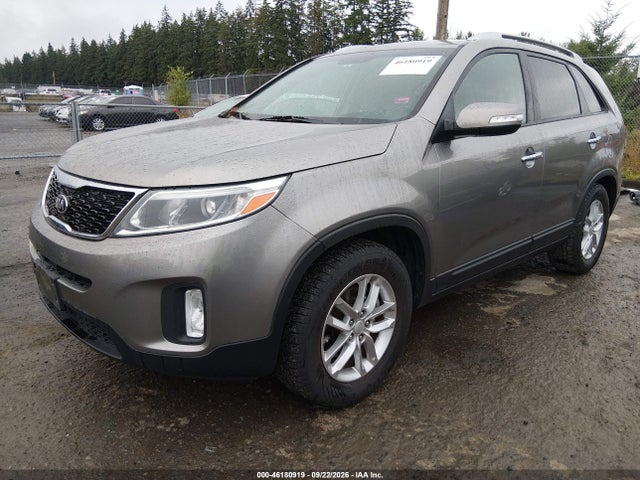 KIA SORENTO LX 2014 5XYKT3A6XEG508823 Image 2