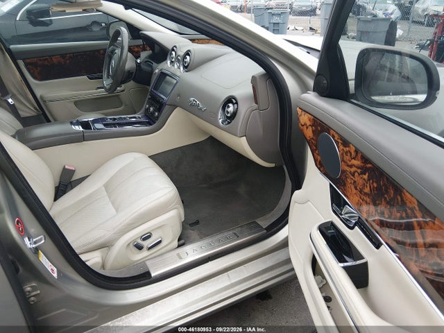Продажа на аукционе авто 2011 Jaguar Xj, vin: SAJWA1CB4BLV05360, номер лота: 46180953