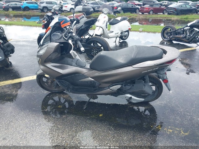 RLHKF3000KY000870 Honda WW150