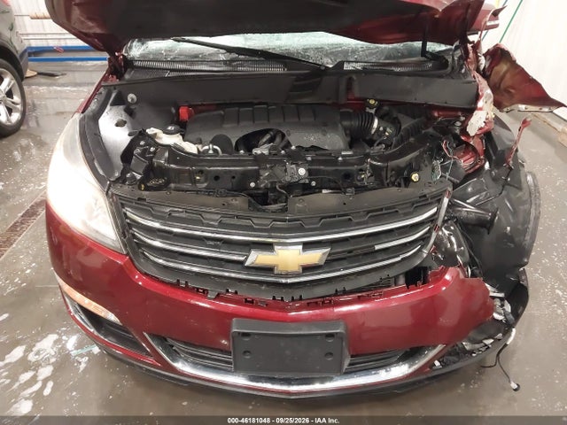 46181048 :رقم المزاد ، 1GNKVHKD0FJ376457 vin ، 2015 Chevrolet Traverse 2lt مزاد بيع