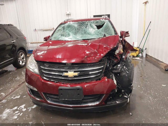 46181048 :رقم المزاد ، 1GNKVHKD0FJ376457 vin ، 2015 Chevrolet Traverse 2lt مزاد بيع