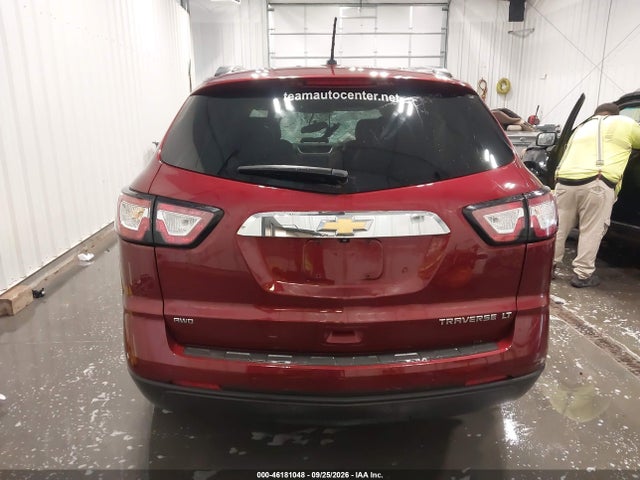 46181048 :رقم المزاد ، 1GNKVHKD0FJ376457 vin ، 2015 Chevrolet Traverse 2lt مزاد بيع