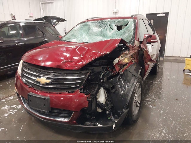 46181048 :رقم المزاد ، 1GNKVHKD0FJ376457 vin ، 2015 Chevrolet Traverse 2lt مزاد بيع