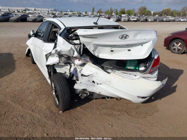 2015 Hyundai Accent Gls მანქანა იყიდება აუქციონზე, vin: KMHCT4AE3FU934687, აუქციონის ნომერი: 46181055
