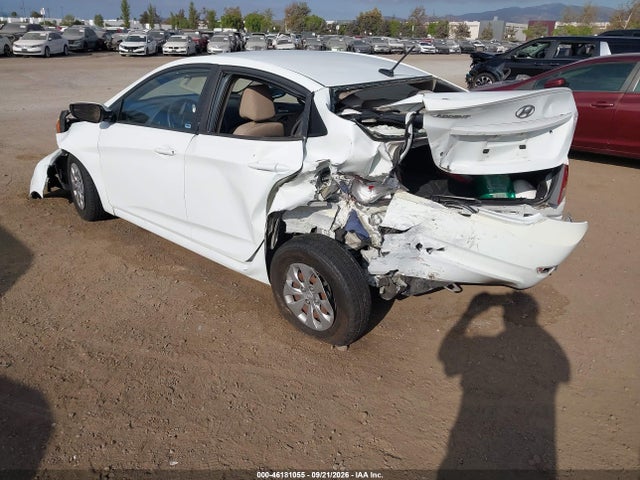 2015 Hyundai Accent Gls მანქანა იყიდება აუქციონზე, vin: KMHCT4AE3FU934687, აუქციონის ნომერი: 46181055