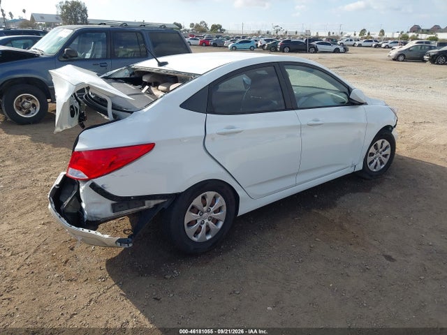 2015 Hyundai Accent Gls მანქანა იყიდება აუქციონზე, vin: KMHCT4AE3FU934687, აუქციონის ნომერი: 46181055