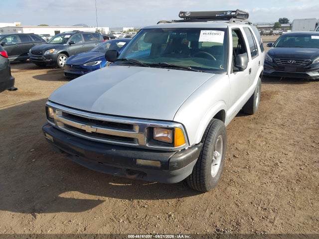 Продажа на аукционе авто 1997 Chevrolet Blazer, vin: 1GNDT13W4V2235437, номер лота: 46181097