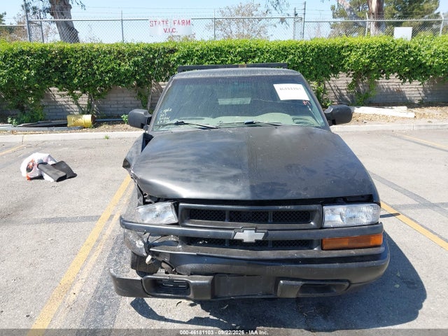 46181103 :رقم المزاد ، 1GCCS1957Y8208398 vin ، 2000 Chevrolet S-10 Ls مزاد بيع