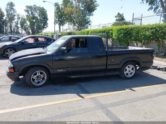46181103 :رقم المزاد ، 1GCCS1957Y8208398 vin ، 2000 Chevrolet S-10 Ls مزاد بيع