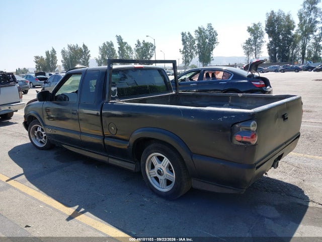 46181103 :رقم المزاد ، 1GCCS1957Y8208398 vin ، 2000 Chevrolet S-10 Ls مزاد بيع