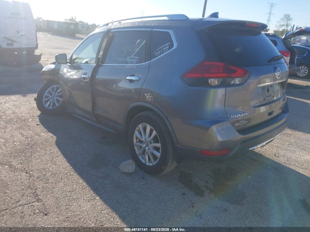 46181141 :رقم المزاد ، KNMAT2MV5HP607625 vin ، 2017 Nissan Rogue Sv مزاد بيع