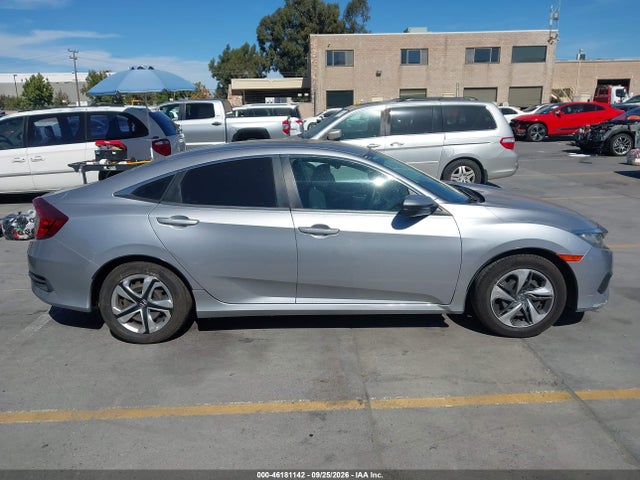 Honda Civic Lx 2018 2HGFC2F51JH573701 Image 13