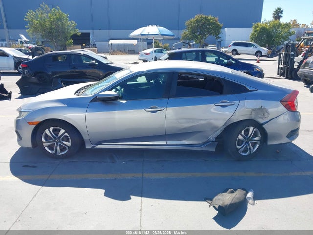 Honda Civic Lx 2018 2HGFC2F51JH573701 Image 14