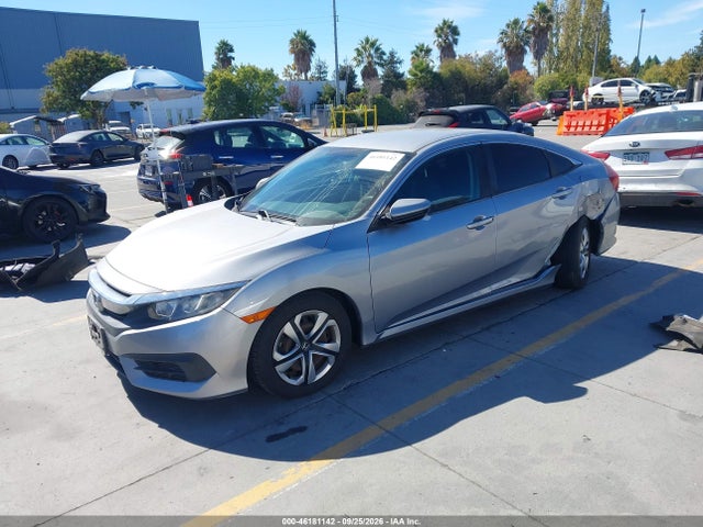 Honda Civic Lx 2018 2HGFC2F51JH573701 Image 2
