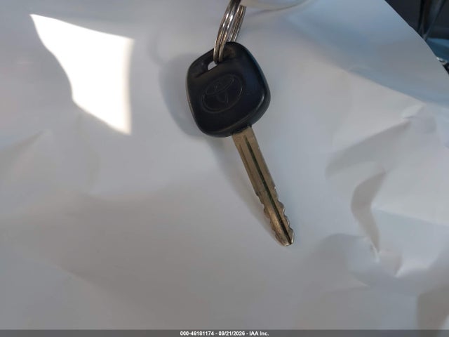 46181174 :رقم المزاد ، 4T1BF3EK8BU196165 vin ، 2011 Toyota Camry مزاد بيع