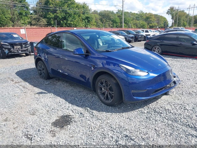 Auction sale of the 2024 Tesla Model Y Long Range Dual Motor All-wheel Drive, vin: 7SAYGDEE4RA295046, lot number: 46181183