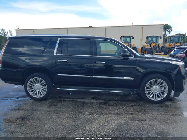 46181226 :رقم المزاد ، 1GYS3SKJ8FR544049 vin ، 2015 Cadillac Escalade Esv Luxury مزاد بيع