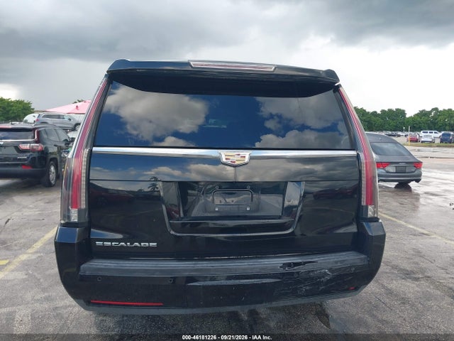 46181226 :رقم المزاد ، 1GYS3SKJ8FR544049 vin ، 2015 Cadillac Escalade Esv Luxury مزاد بيع