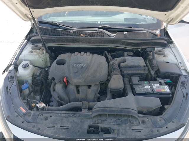 46181271 :رقم المزاد ، KNAGM4A7XF5617646 vin ، 2015 Kia Optima Lx مزاد بيع