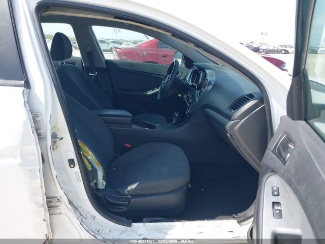 46181271 :رقم المزاد ، KNAGM4A7XF5617646 vin ، 2015 Kia Optima Lx مزاد بيع