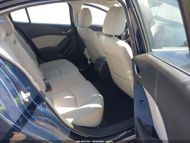 2016 Mazda Mazda3 I Sport მანქანა იყიდება აუქციონზე, vin: JM1BM1U73G1321884, აუქციონის ნომერი: 46181321