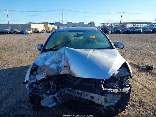 2018 Ford Focus Se მანქანა იყიდება აუქციონზე, vin: 1FADP3F27JL225285, აუქციონის ნომერი: 46181378