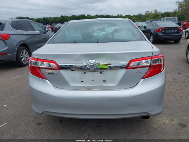 46181388 :رقم المزاد ، 4T1BF1FK4EU811284 vin ، 2014 Toyota Camry Xle مزاد بيع