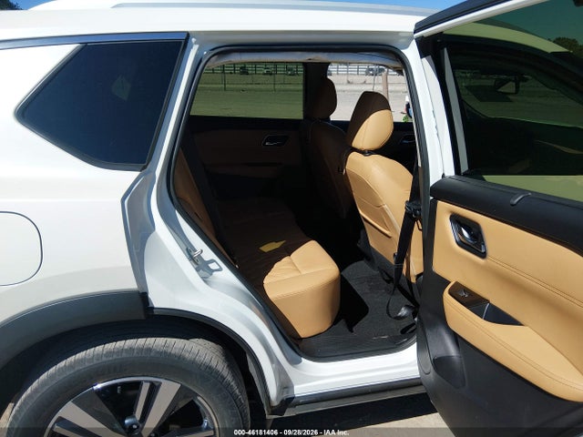 46181406 :رقم المزاد ، JN8BT3DC0PW107101 vin ، 2023 Nissan Rogue Platinum Fwd مزاد بيع