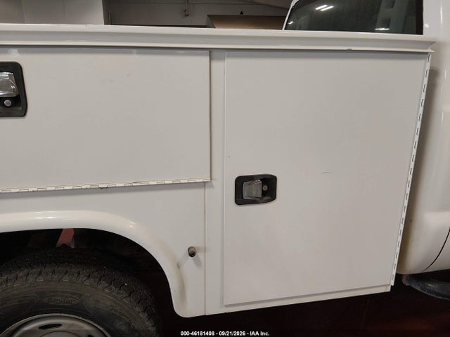 46181408 :رقم المزاد ، 1FD8X3BT3FEA04719 vin ، 2015 Ford F-350 Xl مزاد بيع