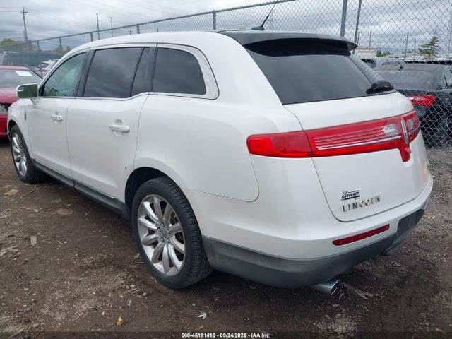 46181410 :رقم المزاد ، 2LMHJ5FR7BBJ50143 vin ، 2011 Lincoln Mkt مزاد بيع