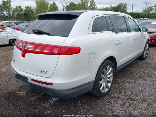 46181410 :رقم المزاد ، 2LMHJ5FR7BBJ50143 vin ، 2011 Lincoln Mkt مزاد بيع