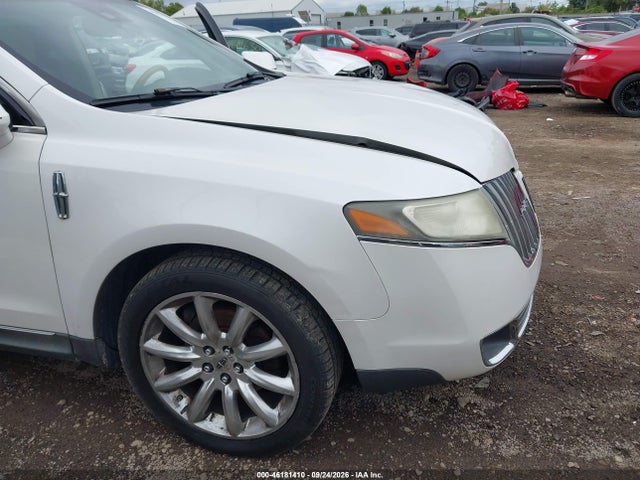 46181410 :رقم المزاد ، 2LMHJ5FR7BBJ50143 vin ، 2011 Lincoln Mkt مزاد بيع