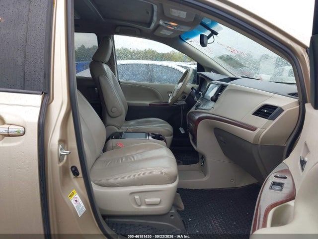 2013 Toyota Sienna Xle V6 8 Passenger მანქანა იყიდება აუქციონზე, vin: 5TDYK3DC4DS330438, აუქციონის ნომერი: 46181430