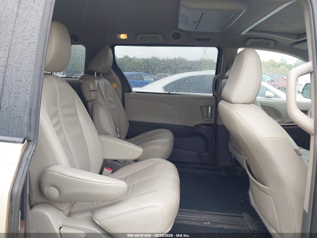 2013 Toyota Sienna Xle V6 8 Passenger მანქანა იყიდება აუქციონზე, vin: 5TDYK3DC4DS330438, აუქციონის ნომერი: 46181430