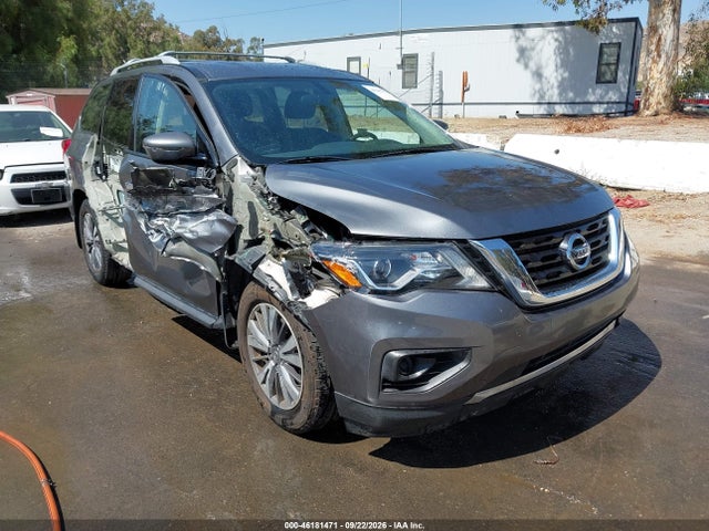 2020 Nissan Pathfinder S 2wd მანქანა იყიდება აუქციონზე, vin: 5N1DR2AN7LC626818, აუქციონის ნომერი: 46181471