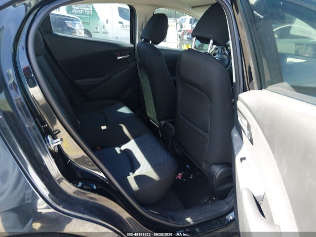 46181523 :رقم المزاد ، 3MYDLBYV2JY314679 vin ، 2018 Toyota Yaris Ia مزاد بيع
