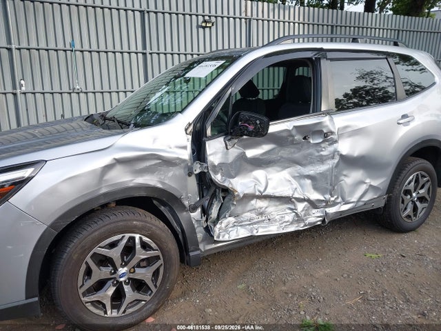 Продажа на аукционе авто 2020 Subaru Forester Premium, vin: JF2SKAGCXLH464431, номер лота: 46181538