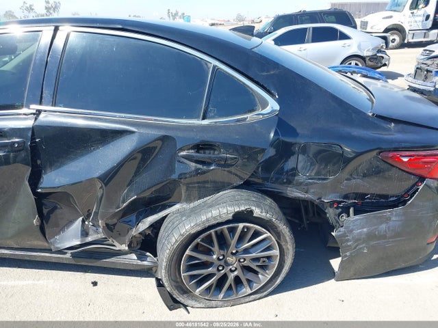 46181542 :رقم المزاد ، 58ABK1GG1JU084713 vin ، 2018 Lexus Es 350 مزاد بيع