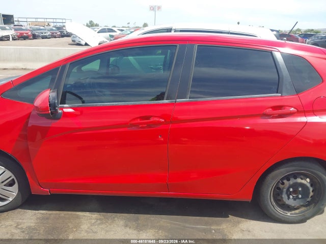 46181645 :رقم المزاد ، 3HGGK5H47KM739171 vin ، 2019 Honda Fit Lx مزاد بيع