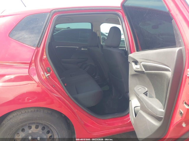 46181645 :رقم المزاد ، 3HGGK5H47KM739171 vin ، 2019 Honda Fit Lx مزاد بيع