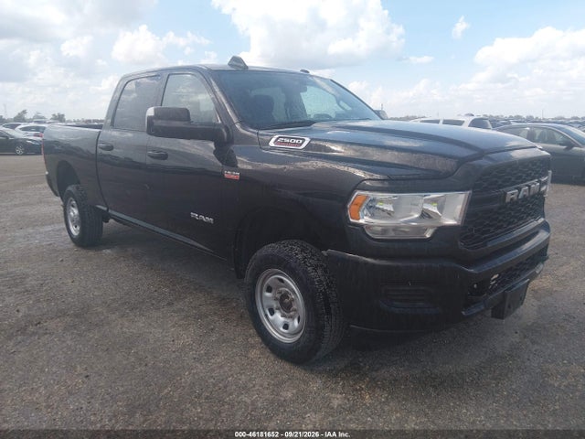 46181652 :رقم المزاد ، 3C6UR5CJ8LG243331 vin ، 2020 Ram 2500 Tradesman  4x4 6'4 Box مزاد بيع